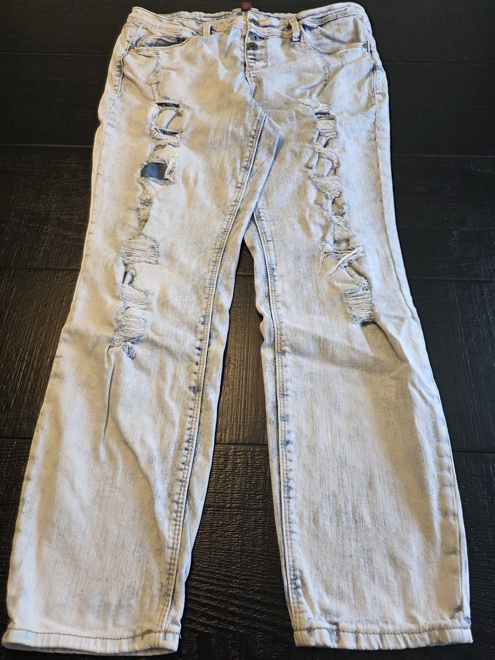 L.e.i Light Blue Distressed Straight Leg Jeans